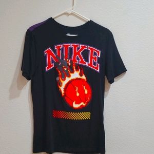 Nike Basketball Heat check shirt sz small.